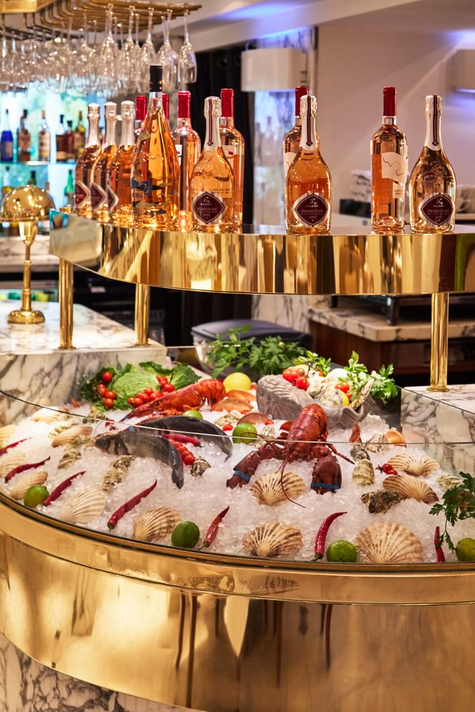 San Carlo Hale, Bottles and Lobster on show
