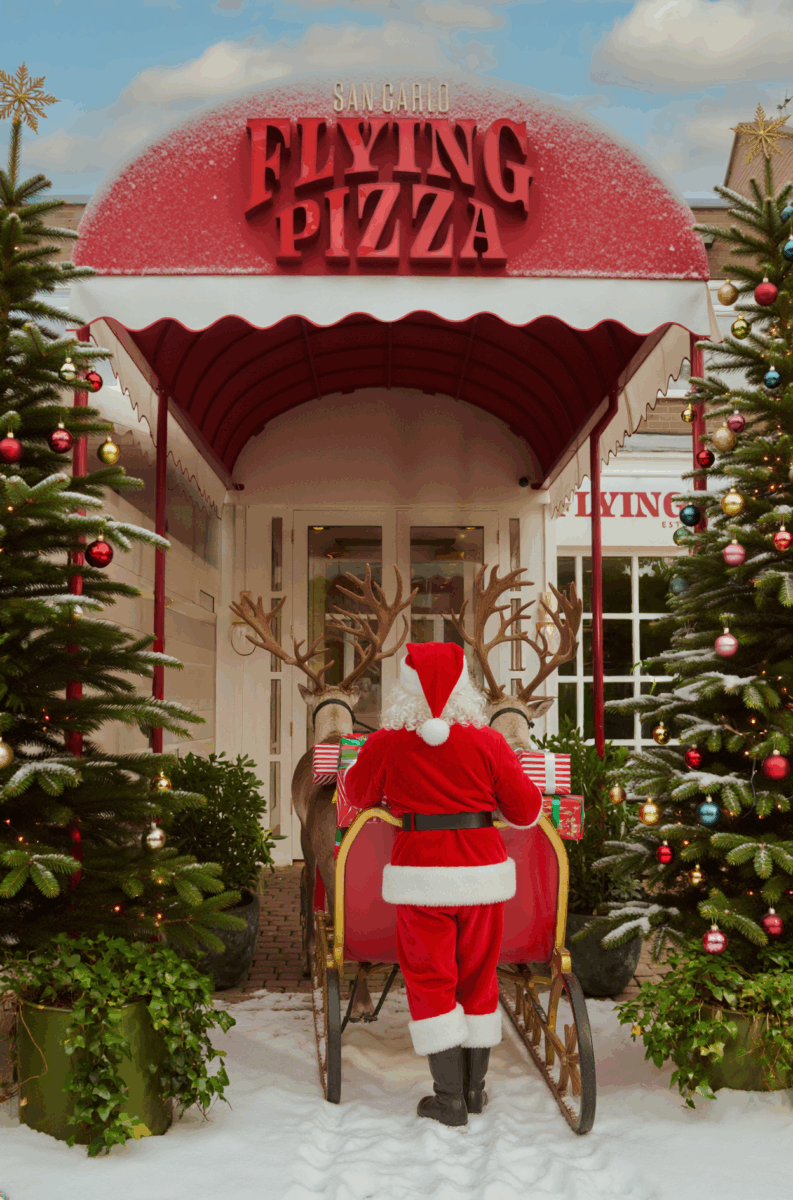 Breakfast with Santa at Flying Pizza